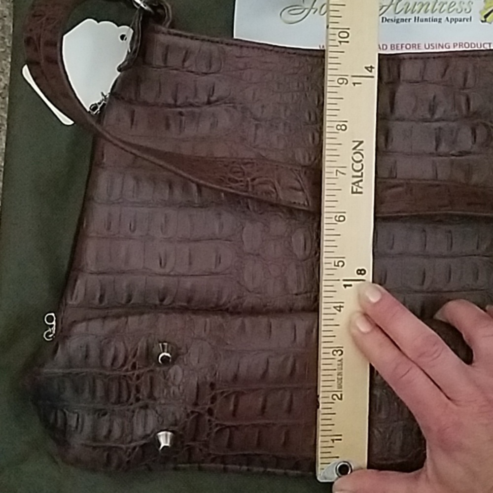 Foxy Huntress Concealed Weapon Purse - Picture 7 of 8